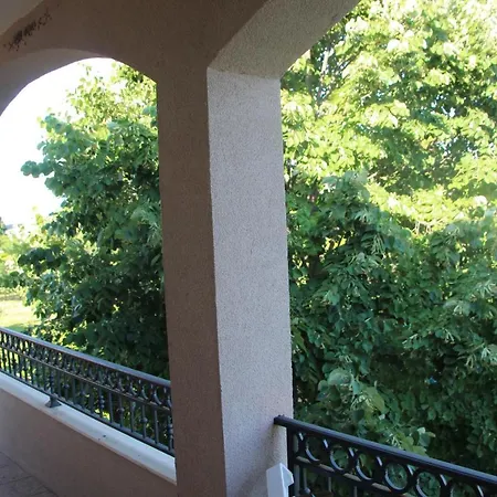 Apartment Na Rijeci Cijevni
