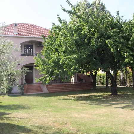 Na Rijeci Cijevni Lejlighed *