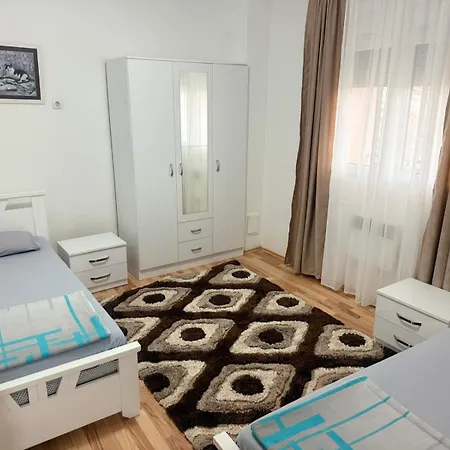 Apartament Na Rijeci Cijevni *