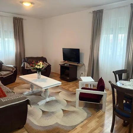 Apartman Na Rijeci Cijevni *