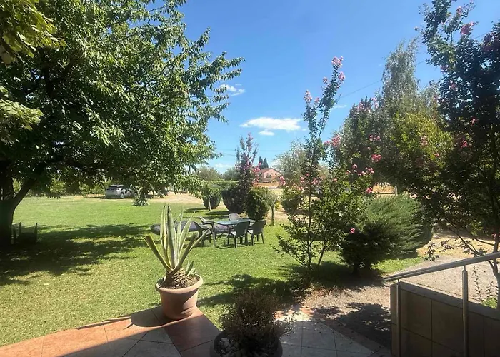 Apartamento Large Three-bedroom 2 Min From Airport *